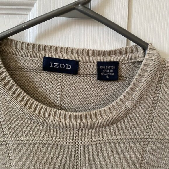 IZOD light brown crewneck - Picture 3 of 4